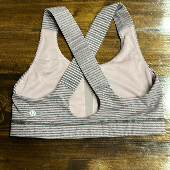 ❤️SOLD❤️Lululemon Hyper Stripe Mauvelous Heathered Black Sports Bra - Picture 2 of 6